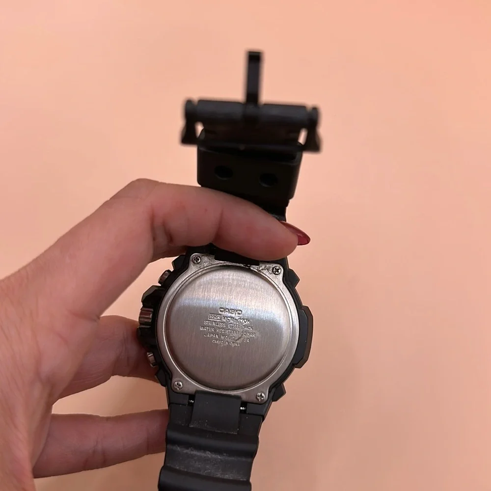 Casio - Picture 2 of 2